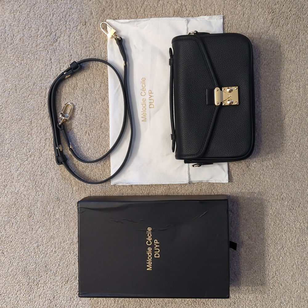 Dress Up Your Purse (DUYP) LePetit Paris15 Crossbody Bag